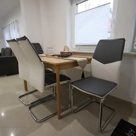 Holiday Home Apartment *