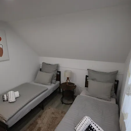 Holiday Home Apartment *