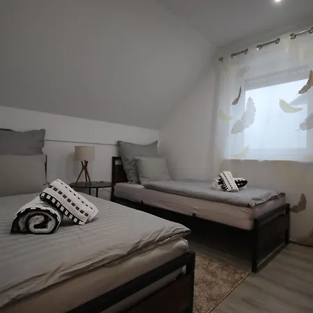 Holiday Home Lejlighed Warburg